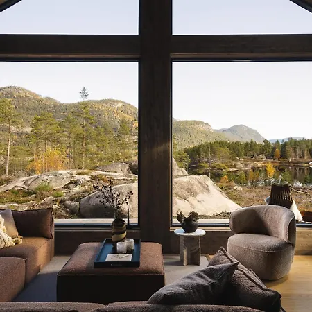 Lakehouse Cedar With Sauna, Boat & Jacuzzi Chalet