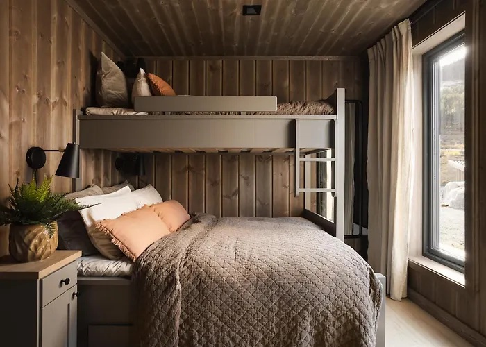 Lakehouse Cedar With Sauna, Boat & Jacuzzi *