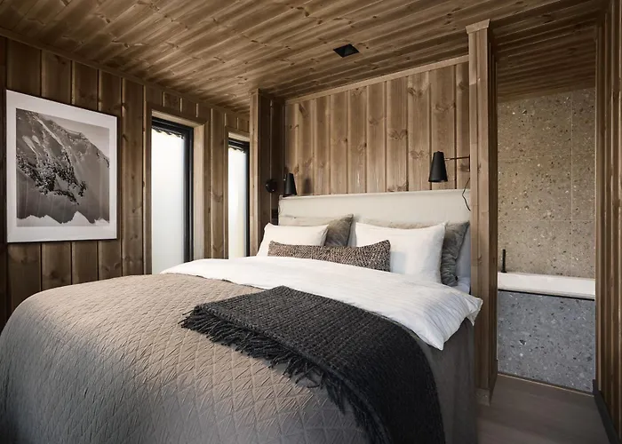 Lakehouse Cedar With Sauna, Boat & Jacuzzi Chalet *