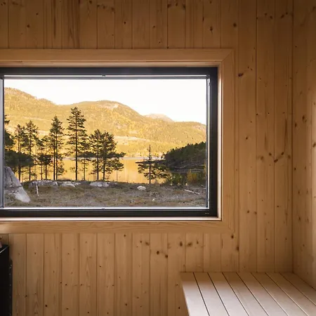 Lakehouse Cedar With Sauna, Boat & Jacuzzi Flatland